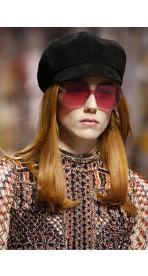 Details Christian Dior , Details Dior Fall 2018 Ready-to-Wear , Детали показа Кристиан Диор , Детали показа Диор осень зима 2018 , Fashion show , неделя моды в Париже , PFW , Мария Грация Кьюри , Mainstyles